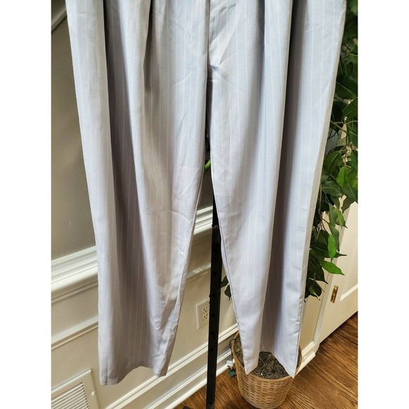 Prettylittlething Women's Gray Lined Polyester High Waisted Trouser Pant Size 6 - Picture 2 of 11